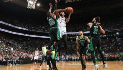  霍芬海姆定位球战术奏效，绝杀对手全取三分