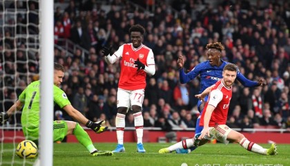  阿森纳连续四场零封对手，萨利巴获月最佳  