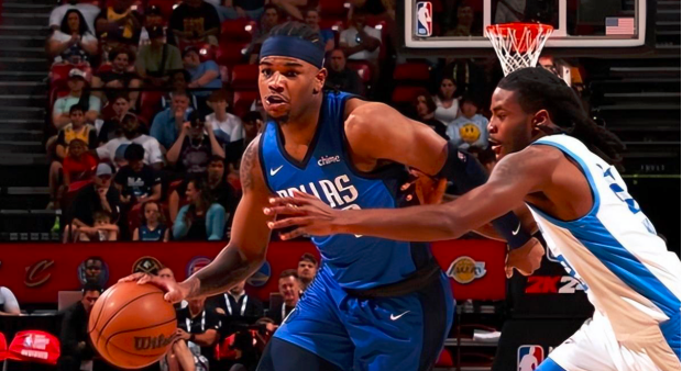  霍姆格伦伤退，雷霆不敌独行侠  