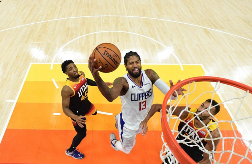  恩比德生涯总分突破25000分  