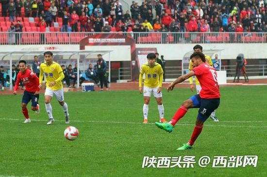  罗德兹升班马展现韧性，逼平劲旅收获宝贵一分